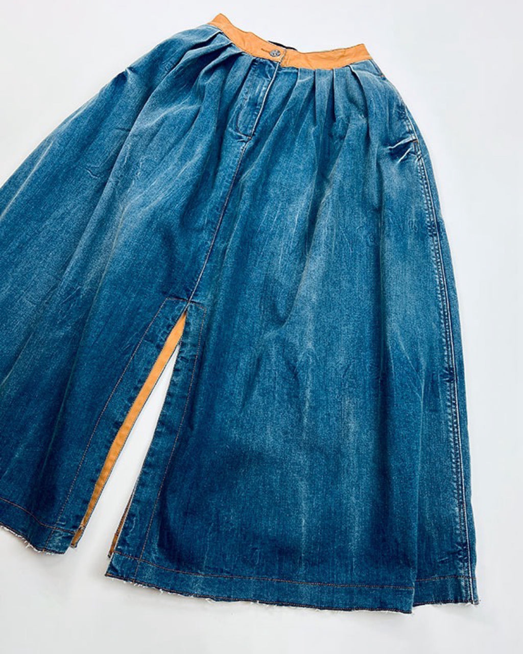 DENIM PLEATED SKIRT